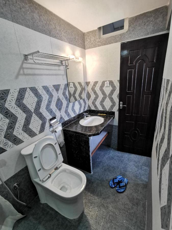 Dnd Apartment Pokhara Esterno foto